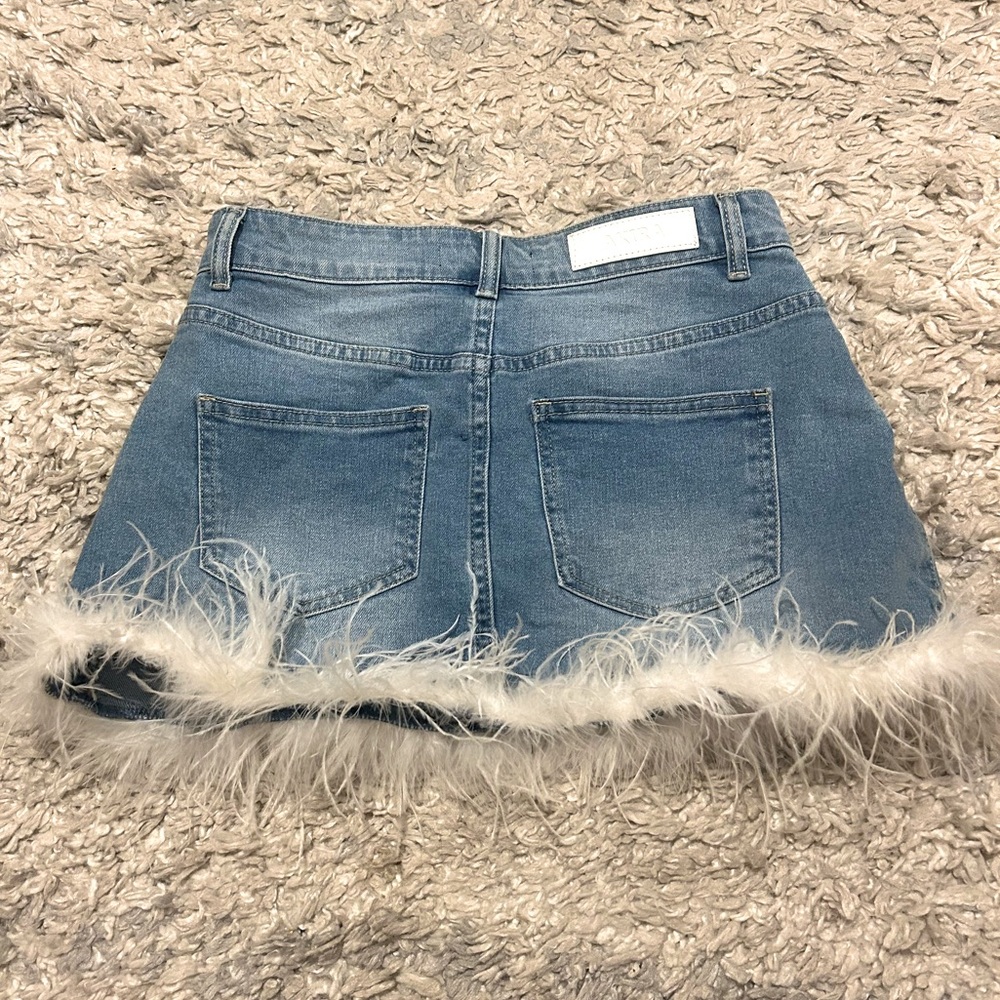 AKIRA Sweetheart Feather Detail Denim Mini Skirt In Medium Blue | Women’s S - Picture 4 of 7